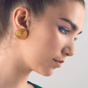 Swirl earring